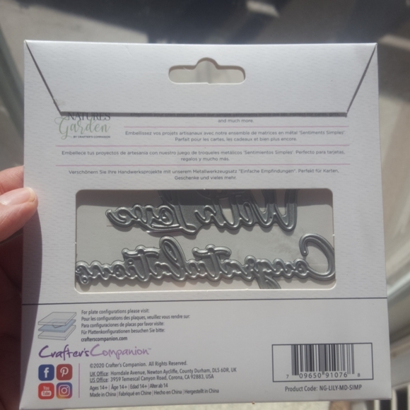 NEW crafting embossing and dies - Picture 5 of 7